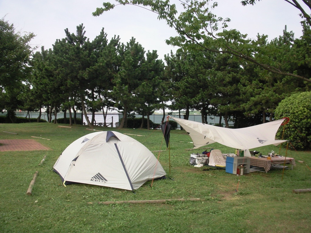 ケルティー ノアズタープ）Kelty Noah's Tarp 北欧風おしゃれキャンプ（グランピング）｜Nordic Camp  (北欧風大人オシャレでかわいいキャンプサイトを追求）キャンプ用品・キャンプ場のレポート